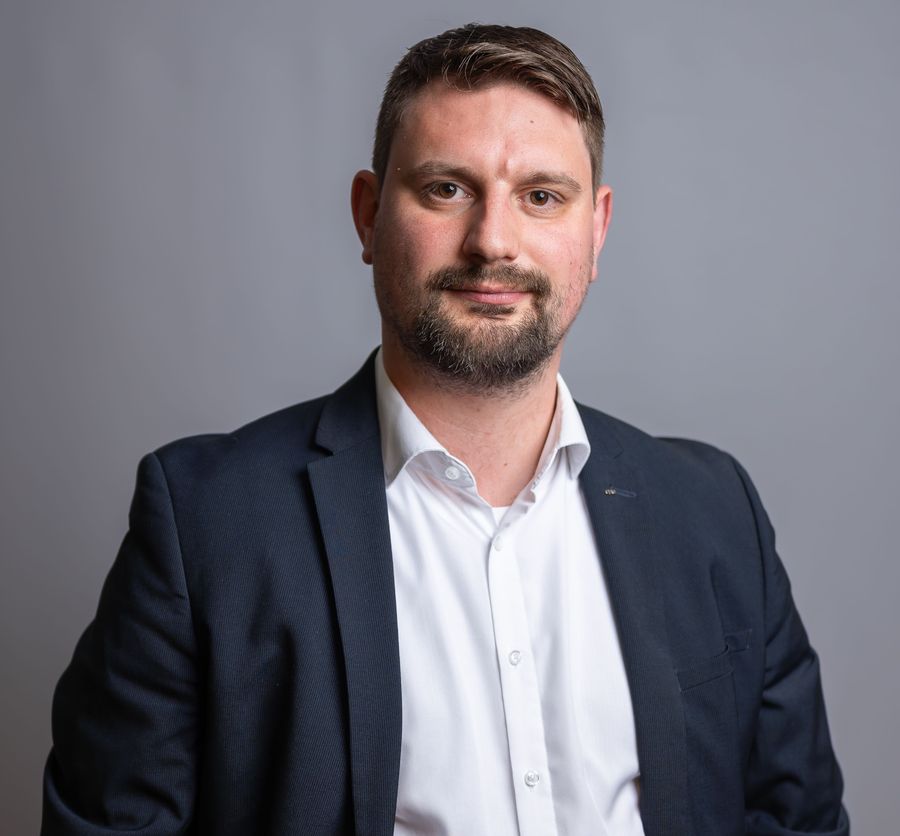Vorsitzender der k�nftigen CDU-Fraktion: Niklas Howad. 
